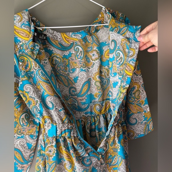 H&M size 4 Colorful Paisley Dress, 3/4 sleeve, flared skirt, zipper back, India - Picture 7 of 7